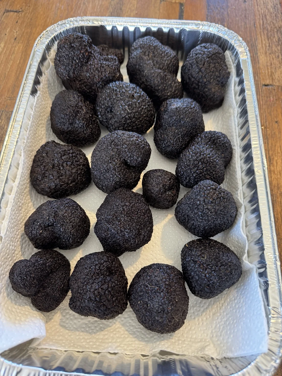 Cleaned black winter truffles from Haiku Hills
